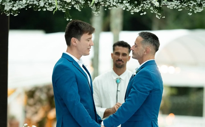 Ex-repórter de Ana Maria Braga se casa com o namorado