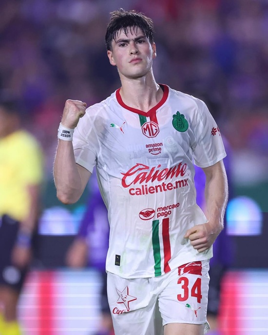 Armando González: jogador gato e sarado do México