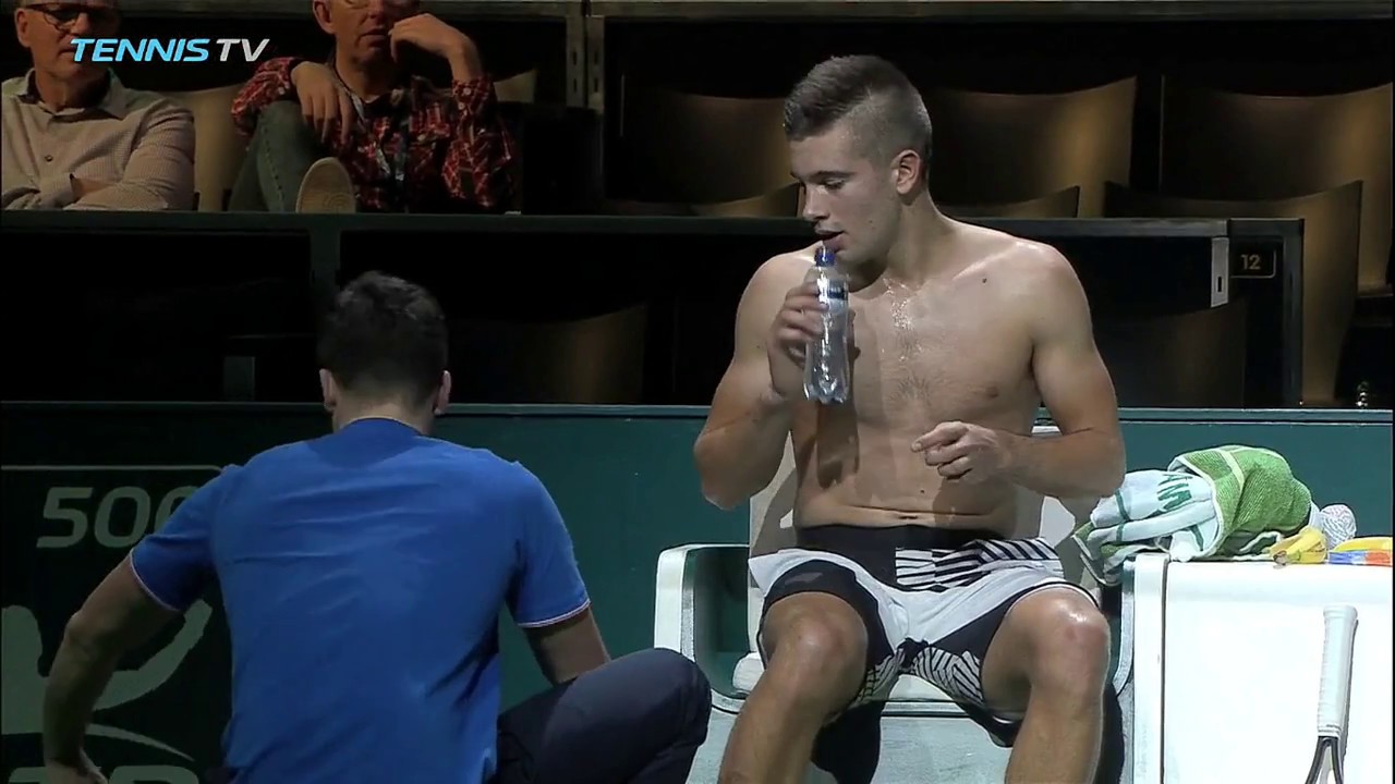 12 tenistas mais gatos e gostosos do mundo: Borna Coric