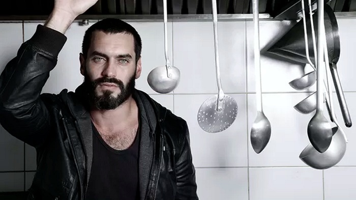 10 atores gatos do elenco de Liberdade, Liberdade: Nikolas Antunes