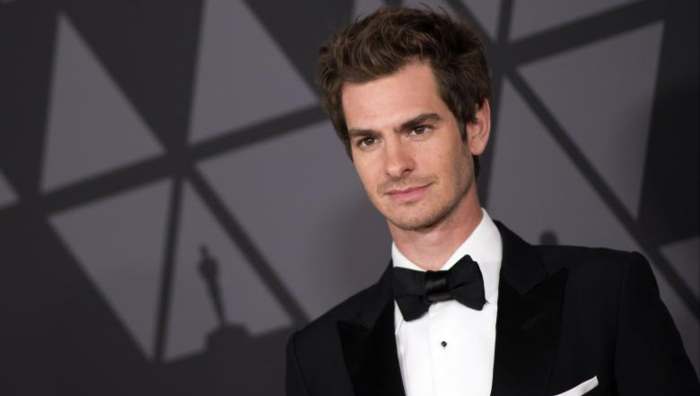 Andrew Garfield gay 