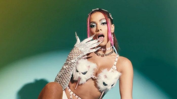 Anitta tem 4 das músicas mais tocadas nas baladas gays do País