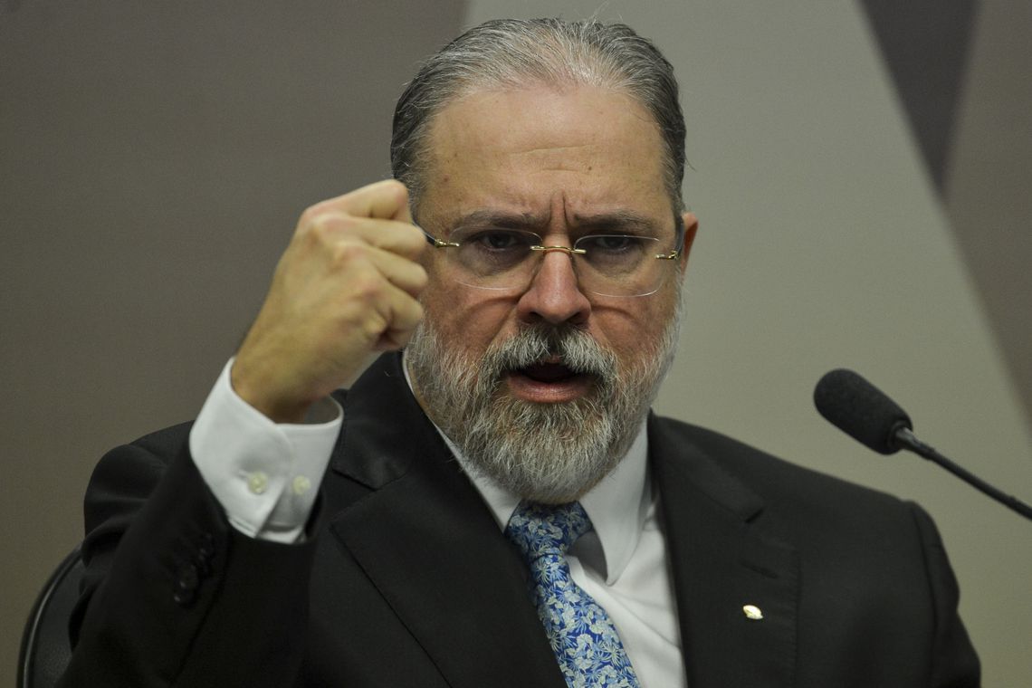 Augusto Aras fala em defesa de minorias em sua posse como procurador-geral da República