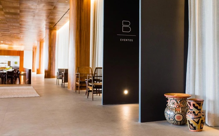 Gerente do B Hotel é denunciado por homofobia