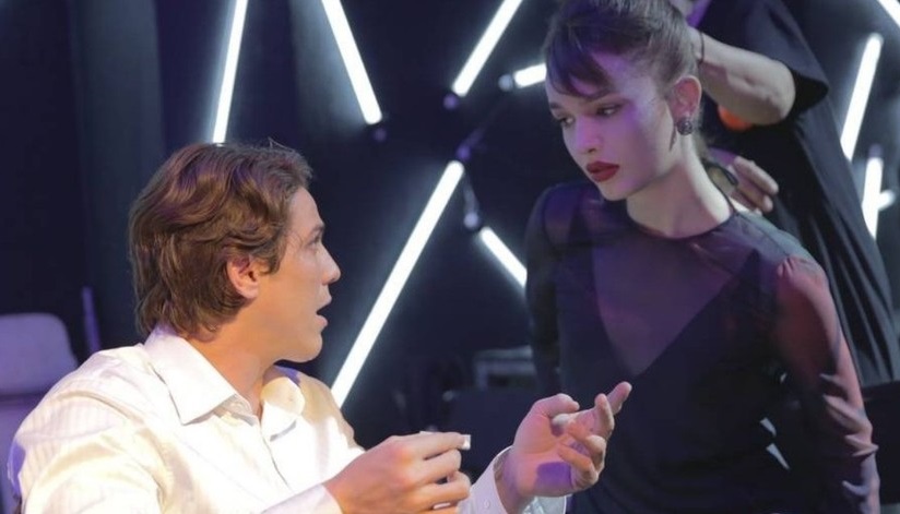 Romulo Neto e Gabrielle Joie em 'Toda Forma de Amor': série LGBT que tem uma boate transexual como pano de fundo foi adiada de novo pelo Canal Brasil