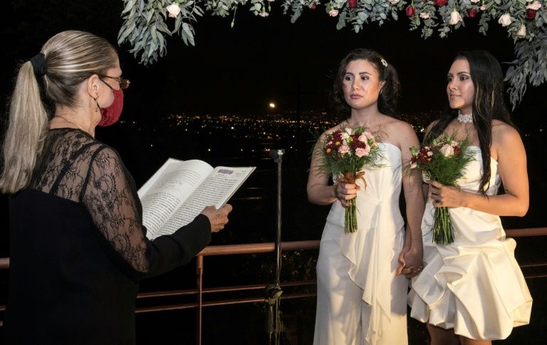 Casamento gay é legalizado na Costa Rica