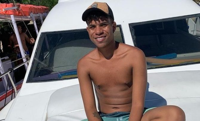 Morre o DJ Herbert Almeida, famoso na noite gay de Salvador, assassinado aos 22 anos