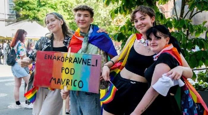 Casamento gay é aprovado na Eslovênia