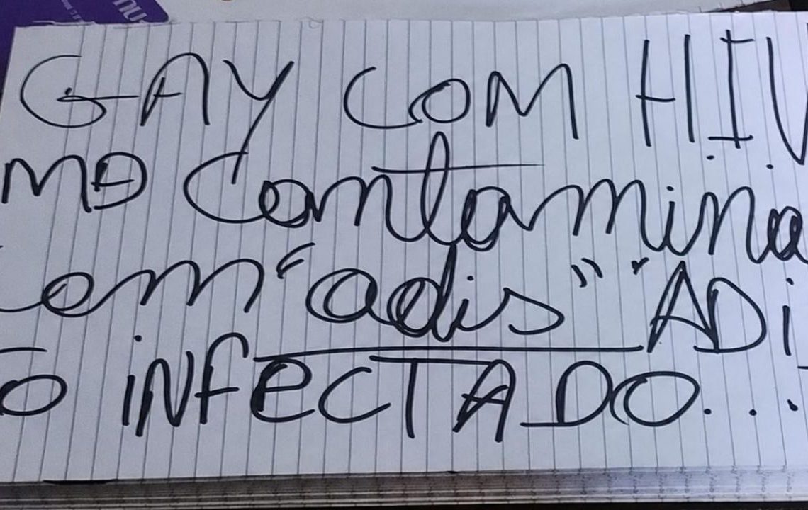 Homem é morto e bilhete é deixado ao seu lado falando de HIV