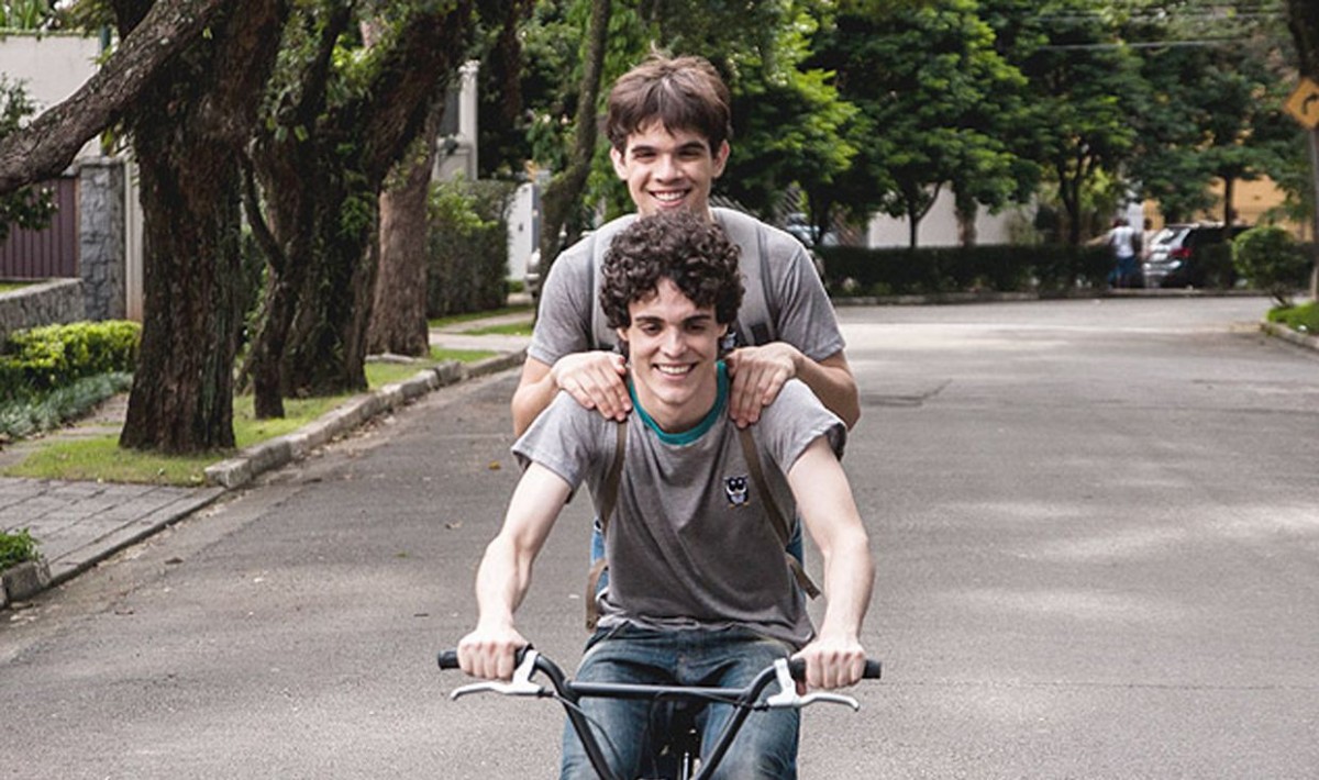 Globo responde sobre cancelamento do filme gay Hoje eu quero voltar sozinho do Supercine