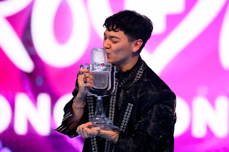 JJ vence Eurovision com música sobre amor gay não correspondido