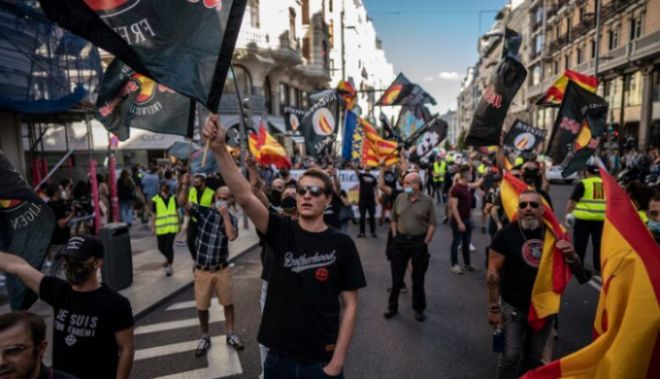 neonazi chueca gay bairro