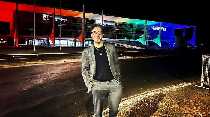 Após exílio de 4 anos, Jean Wyllys retorna ao Brasil