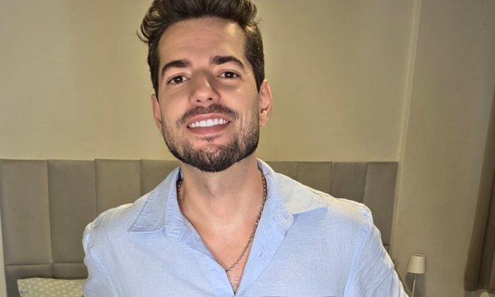Empresário NanDotadão posta nude para anunciar Dédalos Rio = /=