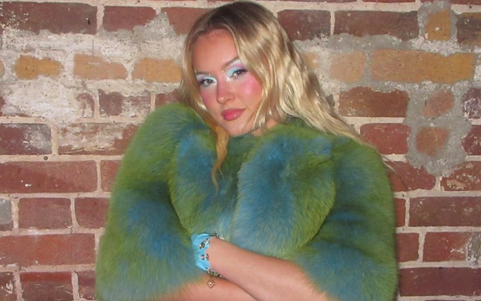 Zara Larsson segue com dois top 10 no ranking das baladas gays