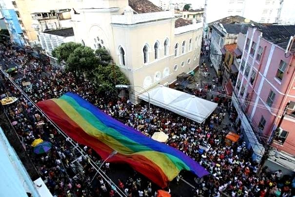 parada do orgulho lgbt bahia 