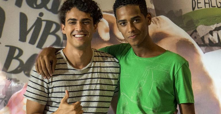 Protagonista gay em Malhação: Toda Forma de Amar: Pedro Alves vive Guga que se encanta por Serginho (João Pedro Oliveira)