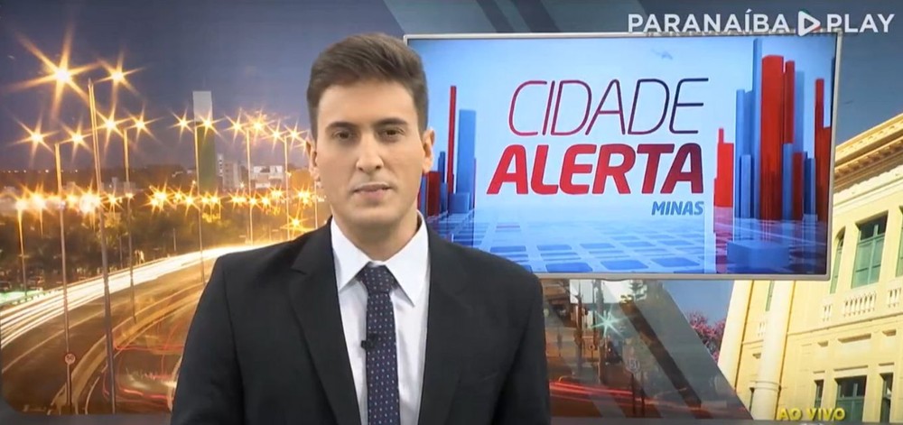 Tarcis Duarte, da TV Paranaíba, da Record TV, rebate comentário homofóbico ao vivo