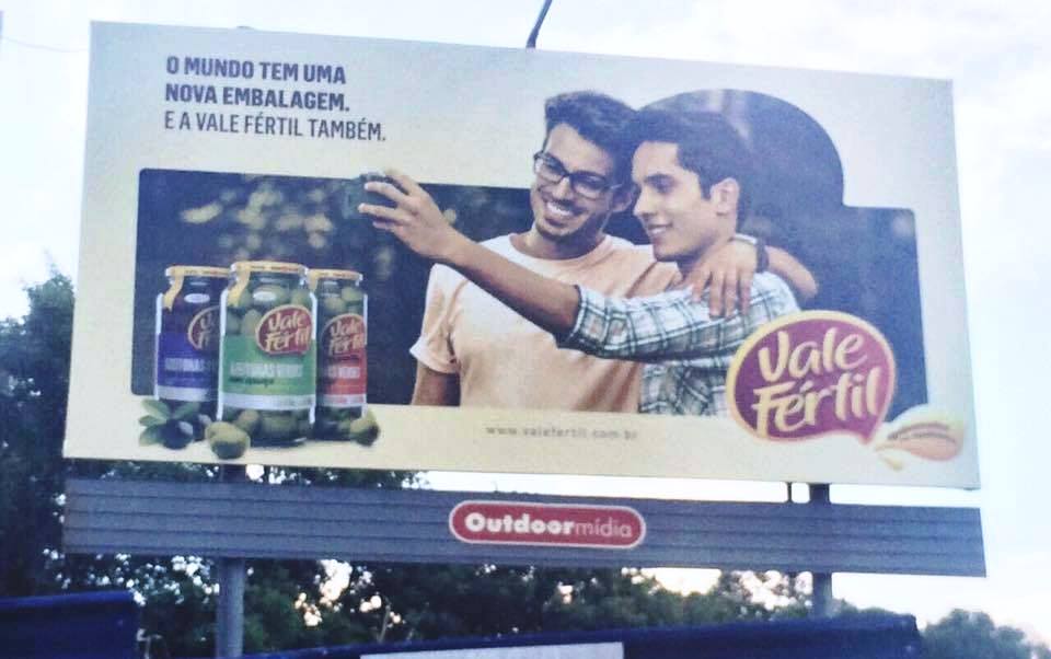 Vale Fértil faz anúncio com casal gay