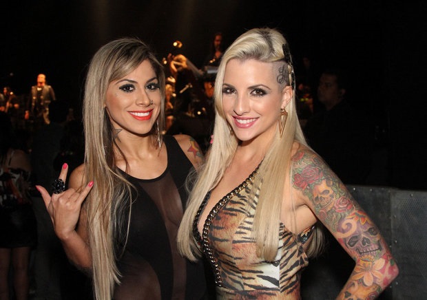 Romance lésbico no BBB14: Clara Aguilar e Vanessa Mesquita