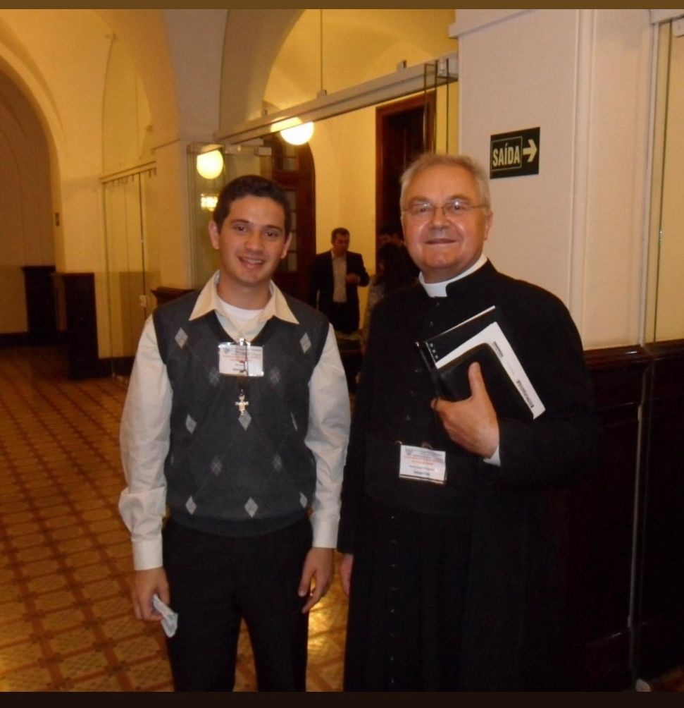 A Secreta dos Padres Gays, livro de Brendo Silva