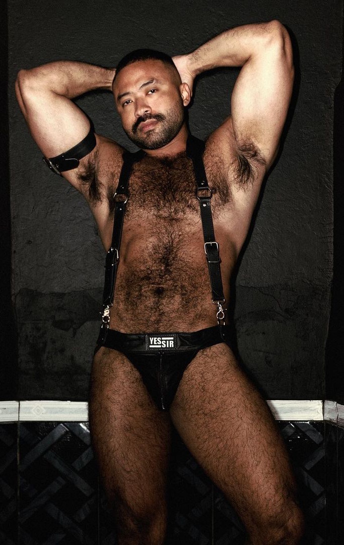 yes sir loja gay couro