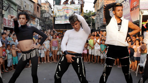 Série 'Favela Gay' mostra realidade LGBT nas periferias