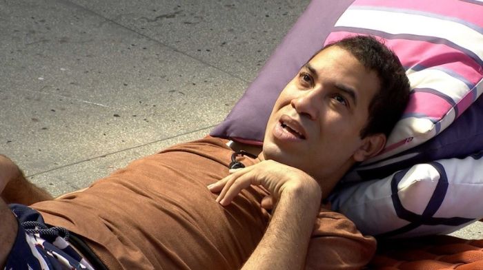 Gil deseja mostrar que gays podem ter fé em Deus e ir à igreja