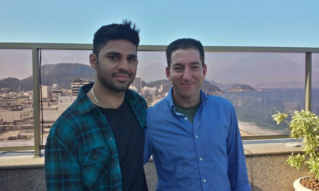 Glenn Greenwald e David Miranda comemoram 15 anos juntos