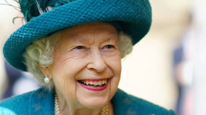 Rainha Elizabeth II colecionou atos e falas pró-LGBT