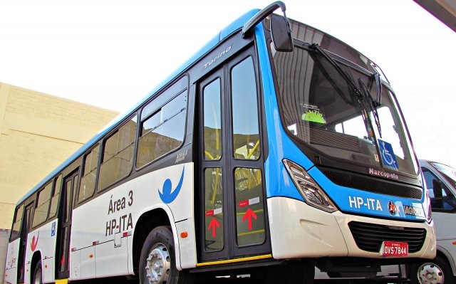 Passageiro recebe indenização após insulto homofóbico no ônibus