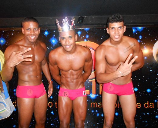 Sauna Planetário 11 escolhe seu Rei da Folia 